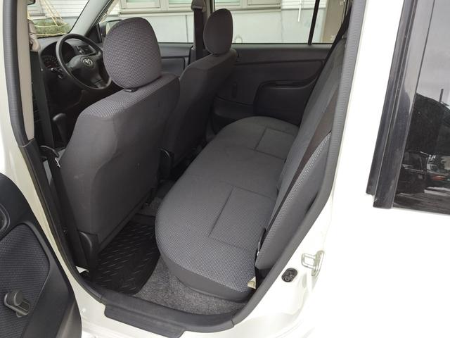 サクシードバン ＵＬ　４ＷＤ・オートマ・運転席・助手席エアバッグ・ＡＢＳ・エアコン・パワーステアリング・パワーウィンドウ・サイドバイザー・冬タイヤ（11枚目）