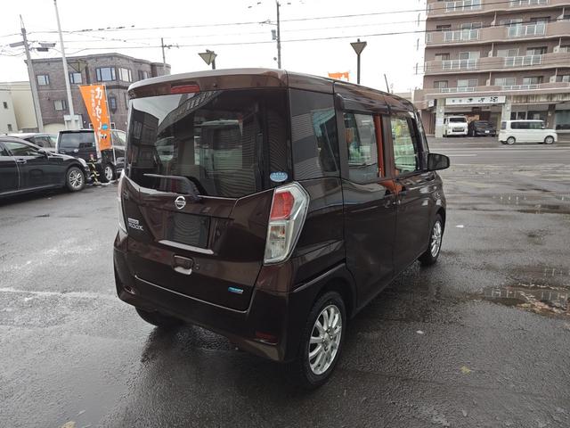 デイズルークス Ｘ　４ＷＤ・オートマ・運転席・助手席エアバッグ・ＡＢＳ・アイドリングストップ車・アラウンドビューモニター・ナビ・ＴＶ・ＥＴＣ・左側パワースライドドア・シートヒーター・寒冷地仕様車・（6枚目）