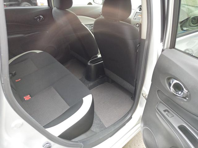 ノート Ｘ　ＦＯＵＲ　４ＷＤ・オートマ・運転席・助手席エアバッグ・ＡＢＳ・サイドバイザー・プッシュスタート・ＥＴＣ・寒冷地仕様車・ＶＤＣ・エマージェンシーブレーキ・夏冬タイヤ（13枚目）