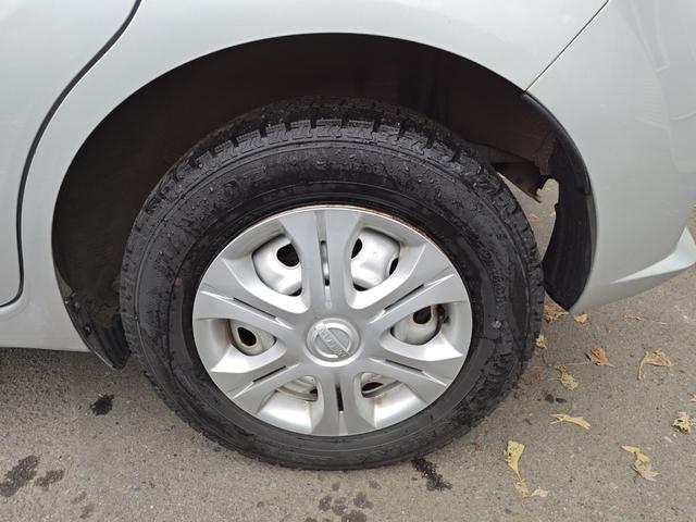 ノート Ｘ　ＦＯＵＲ　４ＷＤ・オートマ・運転席・助手席エアバッグ・ＡＢＳ・サイドバイザー・プッシュスタート・ＥＴＣ・寒冷地仕様車・ＶＤＣ・エマージェンシーブレーキ・夏冬タイヤ（18枚目）
