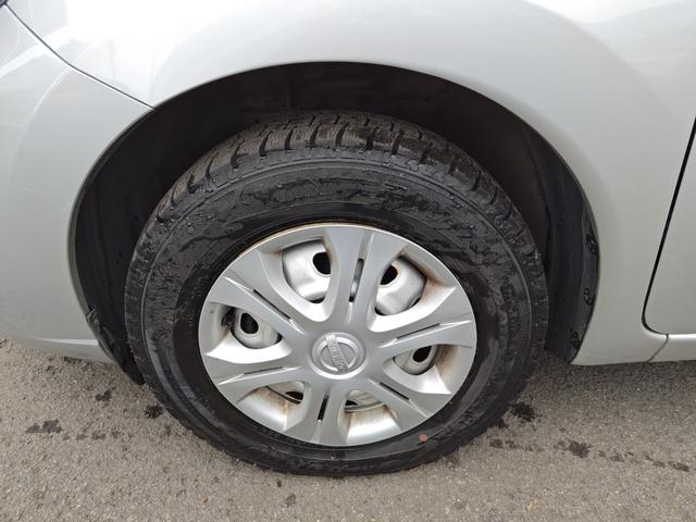 ノート Ｘ　ＦＯＵＲ　４ＷＤ・オートマ・運転席・助手席エアバッグ・ＡＢＳ・サイドバイザー・プッシュスタート・ＥＴＣ・寒冷地仕様車・ＶＤＣ・エマージェンシーブレーキ・夏冬タイヤ（19枚目）