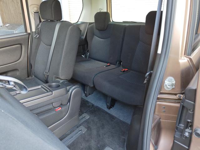 セレナ 20S 4WD・オートマ・運転席・助手席エアバッグ・ABS・キーレス・ナビ・フルセグTV・バックカメラ・3列シート・寒冷地仕様車・ETC・エンジンスターター・夏冬タイヤ(17枚目)