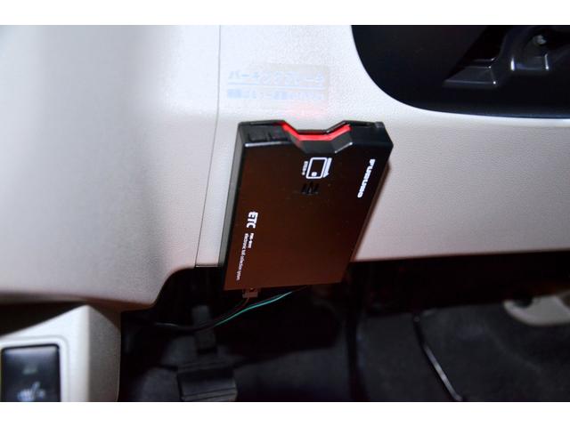 パッソ Ｘ　Ｌパッケージ　４ＷＤ　ユーザー買取直販　１年保証　前後ドラレコ　ＥＴＣ　プッシュスタート　スマートキー　シートヒーター　純正ＣＤオーディオ　横滑り防止装置　ワイパーデアイサー　ＬＥＤヘッドライト　アイドリングＳ（4枚目）
