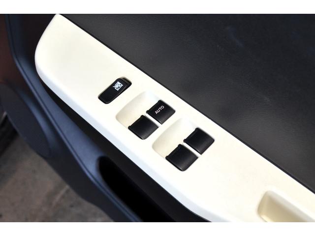 アルト Ｌ　４ＷＤ　買取直販　衝突軽減　ワンオーナー　シートヒーター　キーレスエントリー　純正ＣＤオーディオ　横滑り防止装置　頸部衝撃緩和ヘッドレスト　アイドリングストップ　エアーコンディショナー　Ｗエアバッグ（13枚目）