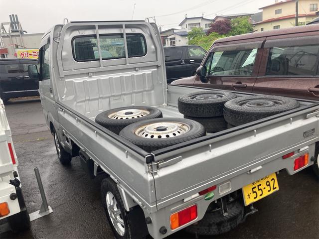 キャリイトラック 　４ＷＤ　軽トラック　ＭＴ　アルミホイール　エアコン　パワーステアリング　運転席エアバッグ　助手席エアバッグ（15枚目）