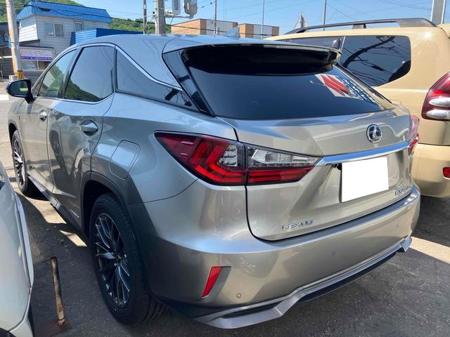 ＲＸ ＲＸ４５０ｈ　４ＷＤ　ドライブレコーダー　バックカメラ　フロントカメラ　クリアランスソナー　オートクルーズコントロール　レーンアシスト　パワーシート　衝突被害軽減システム　ナビ　ＴＶ　オートマチックハイビーム（18枚目）
