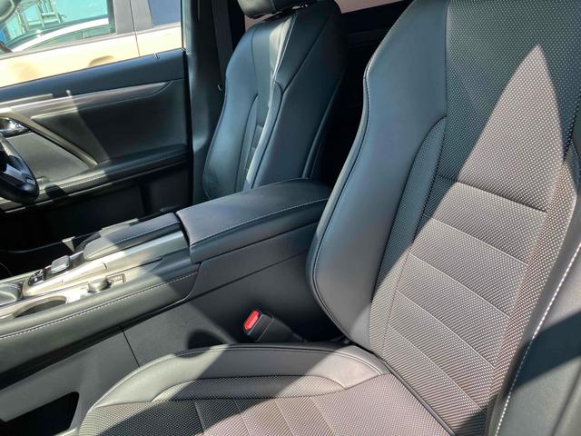 ＲＸ ＲＸ４５０ｈ　４ＷＤ　ドライブレコーダー　バックカメラ　フロントカメラ　クリアランスソナー　オートクルーズコントロール　レーンアシスト　パワーシート　衝突被害軽減システム　ナビ　ＴＶ　オートマチックハイビーム（36枚目）