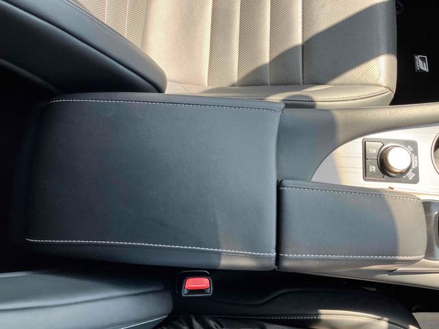 ＲＸ ＲＸ４５０ｈ　４ＷＤ　ドライブレコーダー　バックカメラ　フロントカメラ　クリアランスソナー　オートクルーズコントロール　レーンアシスト　パワーシート　衝突被害軽減システム　ナビ　ＴＶ　オートマチックハイビーム（41枚目）