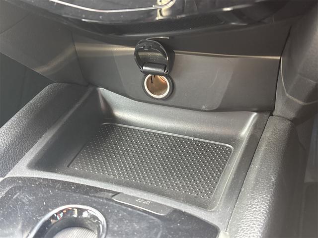 エクストレイル ２０Ｘ　エマージェンシーブレーキパッケージ　４ＷＤ　ＥＴＣ　クリアランスソナー　衝突被害軽減システム　ナビ　ＴＶ　オートライト　アルミホイール　スマートキー　アイドリングストップ　電動格納ミラー　シートヒーター　ＣＶＴ　盗難防止システム（40枚目）