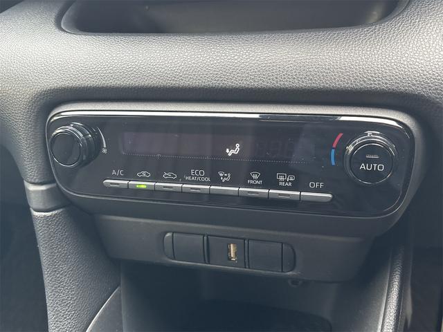 ヤリス ハイブリッドＸ　４ＷＤ　ドライブレコーダー　ＥＴＣ　バックカメラ　ナビ　オートクルーズコントロール　レーンアシスト　衝突被害軽減システム　オートマチックハイビーム　オートライト　スマートキー　電動格納ミラー　ＣＶＴ（5枚目）