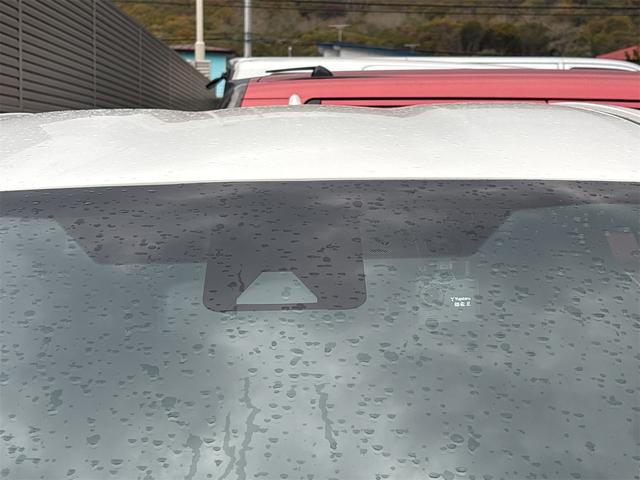 ヤリス ハイブリッドＸ　４ＷＤ　ドライブレコーダー　ＥＴＣ　バックカメラ　ナビ　オートクルーズコントロール　レーンアシスト　衝突被害軽減システム　オートマチックハイビーム　オートライト　スマートキー　電動格納ミラー　ＣＶＴ（15枚目）