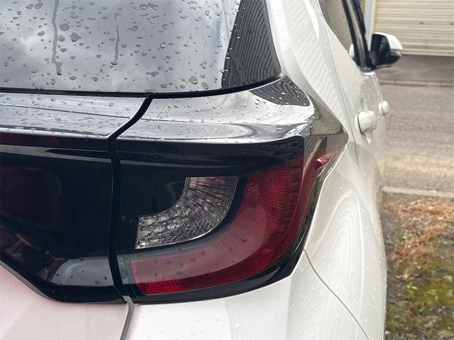 ヤリス ハイブリッドＸ　４ＷＤ　ドライブレコーダー　ＥＴＣ　バックカメラ　ナビ　オートクルーズコントロール　レーンアシスト　衝突被害軽減システム　オートマチックハイビーム　オートライト　スマートキー　電動格納ミラー　ＣＶＴ（17枚目）