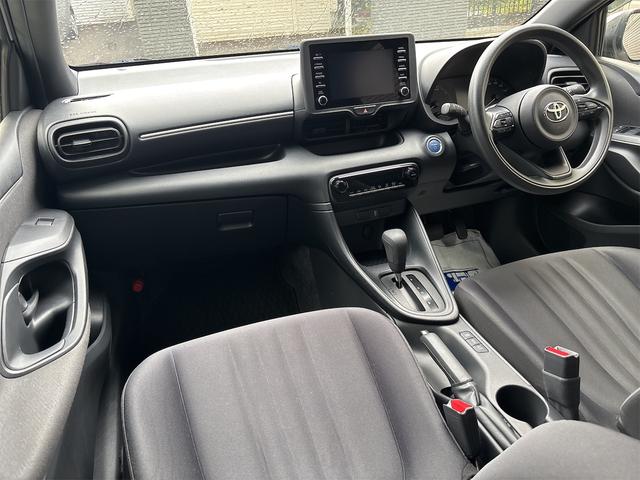 ヤリス ハイブリッドＸ　４ＷＤ　ドライブレコーダー　ＥＴＣ　バックカメラ　ナビ　オートクルーズコントロール　レーンアシスト　衝突被害軽減システム　オートマチックハイビーム　オートライト　スマートキー　電動格納ミラー　ＣＶＴ（22枚目）