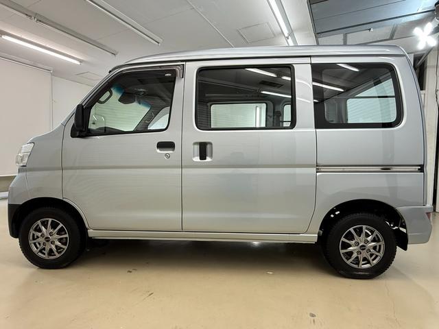 ハイゼットカーゴ スペシャルＳＡＩＩＩ　ハイルーフ　後期モデル　パートタイム４ＷＤ　パワーウインドウ付き　ＥＴＣ　リアヒーター　ＬＥＤヘッドライト　オートハイビーム（5枚目）