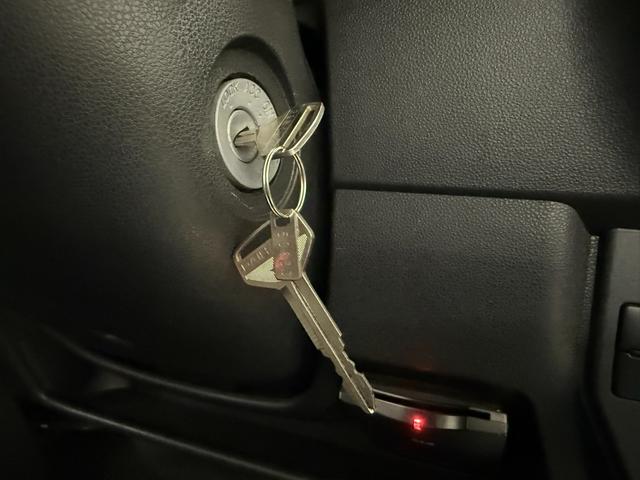 ハイゼットカーゴ スペシャルＳＡＩＩＩ　ハイルーフ　後期モデル　パートタイム４ＷＤ　パワーウインドウ付き　ＥＴＣ　リアヒーター　ＬＥＤヘッドライト　オートハイビーム（21枚目）