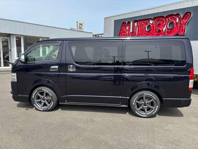 レジアスエースバン スーパーＧＬ　ダークプライムＩＩ　４ＷＤ　４１５ＣＯＢＲＡ　Ｓ－６ボンネット＆クリーンルック３Ｆリップ＆ステージ２ルーフスポイラー＆バッドラッカーＳＤ－６　１７インチＡＷ　両側パワースライドドア　ＥＴＣ　社外コンソールＢＯＸ（14枚目）