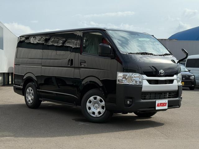 ハイエースバン 　ＤＸ　ロング　ディーゼルターボ　４ＷＤ　登録未使用車　寒冷地仕様　パノラミックビューモニター　デジタインナーミラー　ＬＥＤヘッドランプ　電動格納ミラーヒータ付　リアＡＣ　スライドドアイージークローザー（4枚目）