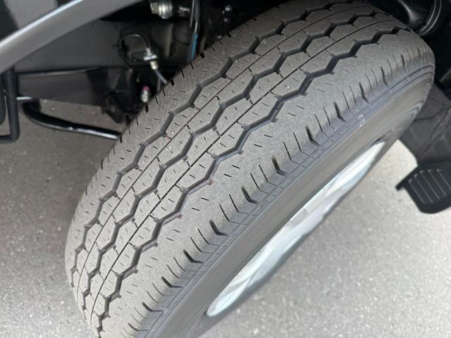 ハイエースバン 　ＤＸ　ロング　ディーゼルターボ　４ＷＤ　登録未使用車　寒冷地仕様　パノラミックビューモニター　デジタインナーミラー　ＬＥＤヘッドランプ　電動格納ミラーヒータ付　リアＡＣ　スライドドアイージークローザー（14枚目）