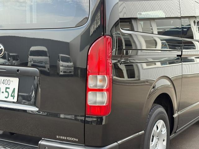 ハイエースバン 　ＤＸ　ロング　ディーゼルターボ　４ＷＤ　登録未使用車　寒冷地仕様　パノラミックビューモニター　デジタインナーミラー　ＬＥＤヘッドランプ　電動格納ミラーヒータ付　リアＡＣ　スライドドアイージークローザー（16枚目）