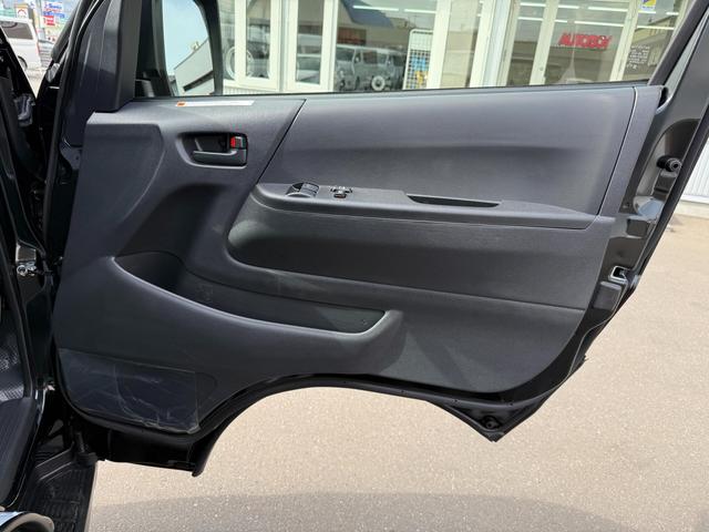 ハイエースバン 　ＤＸ　ロング　ディーゼルターボ　４ＷＤ　登録未使用車　寒冷地仕様　パノラミックビューモニター　デジタインナーミラー　ＬＥＤヘッドランプ　電動格納ミラーヒータ付　リアＡＣ　スライドドアイージークローザー（20枚目）