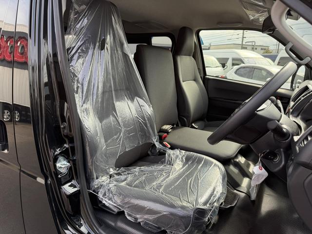 ハイエースバン 　ＤＸ　ロング　ディーゼルターボ　４ＷＤ　登録未使用車　寒冷地仕様　パノラミックビューモニター　デジタインナーミラー　ＬＥＤヘッドランプ　電動格納ミラーヒータ付　リアＡＣ　スライドドアイージークローザー（22枚目）