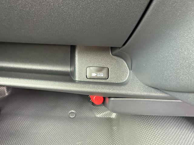 ハイエースバン 　ＤＸ　ロング　ディーゼルターボ　４ＷＤ　登録未使用車　寒冷地仕様　パノラミックビューモニター　デジタインナーミラー　ＬＥＤヘッドランプ　電動格納ミラーヒータ付　リアＡＣ　スライドドアイージークローザー（38枚目）