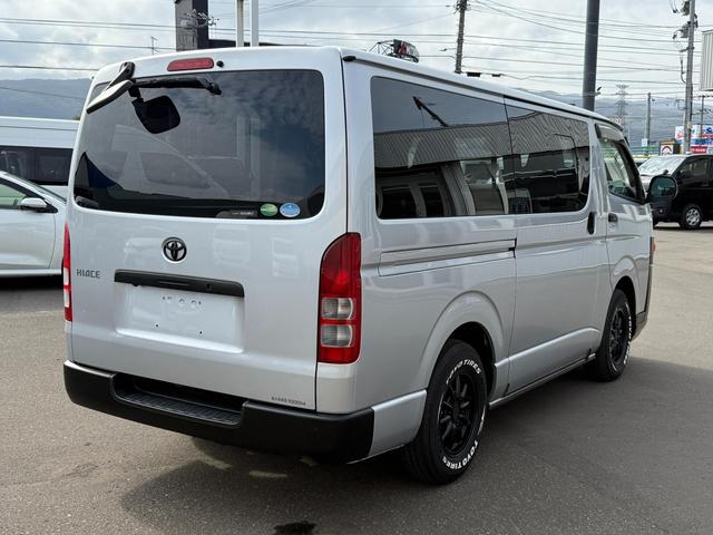 ハイエースバン 　２．８　ＤＸ　ロング　ディーゼルターボ　４ＷＤ　寒冷地仕様　４１５ＣＯＢＲＡ　丸目ヘッドライトキット　ＥＮＣＢ１６インチアルミ　トーヨーオープンカントリー（5枚目）