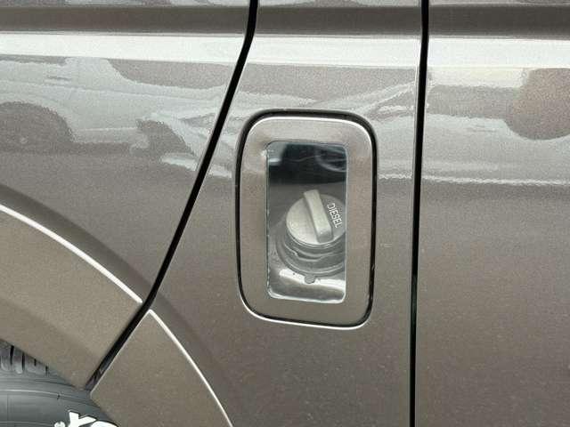 ハイエースバン スーパーＧＬ　５０ＴＨ　アニバーサリーリミテッド　４ＷＤ　４１５ＣＯＢＲＡ　ＣＬ－３　ステージ２ルーフスポイラー　Ｂｙ２ＮＥＯ　ＢＡＤフェイスボンネット　ローフォルムフェンダー　ＥＳＳＥＸ　１７インチブロンズホイール（19枚目）