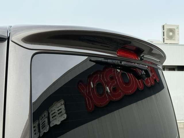 ハイエースバン スーパーＧＬ　５０ＴＨ　アニバーサリーリミテッド　４ＷＤ　４１５ＣＯＢＲＡ　ＣＬ－３　ステージ２ルーフスポイラー　Ｂｙ２ＮＥＯ　ＢＡＤフェイスボンネット　ローフォルムフェンダー　ＥＳＳＥＸ　１７インチブロンズホイール（21枚目）