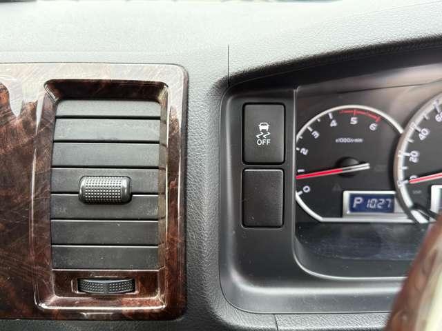 ハイエースバン スーパーＧＬ　５０ＴＨ　アニバーサリーリミテッド　４ＷＤ　４１５ＣＯＢＲＡ　ＣＬ－３　ステージ２ルーフスポイラー　Ｂｙ２ＮＥＯ　ＢＡＤフェイスボンネット　ローフォルムフェンダー　ＥＳＳＥＸ　１７インチブロンズホイール（34枚目）