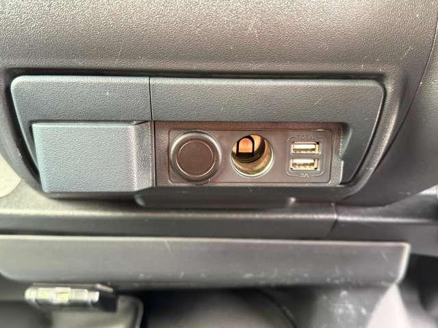 ハイエースバン スーパーＧＬ　５０ＴＨ　アニバーサリーリミテッド　４ＷＤ　４１５ＣＯＢＲＡ　ＣＬ－３　ステージ２ルーフスポイラー　Ｂｙ２ＮＥＯ　ＢＡＤフェイスボンネット　ローフォルムフェンダー　ＥＳＳＥＸ　１７インチブロンズホイール（39枚目）