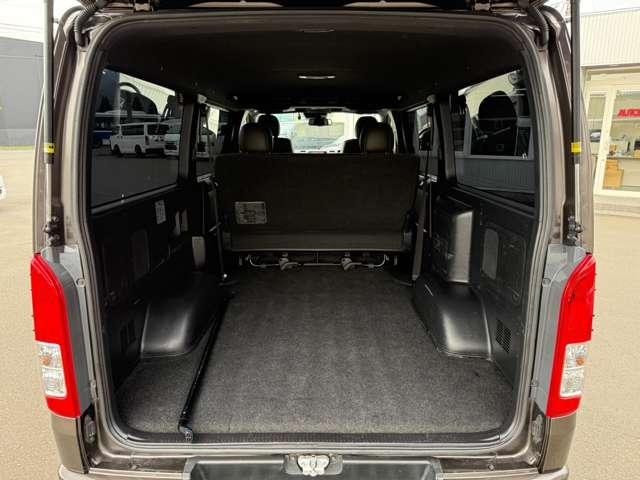 ハイエースバン スーパーＧＬ　５０ＴＨ　アニバーサリーリミテッド　４ＷＤ　４１５ＣＯＢＲＡ　ＣＬ－３　ステージ２ルーフスポイラー　Ｂｙ２ＮＥＯ　ＢＡＤフェイスボンネット　ローフォルムフェンダー　ＥＳＳＥＸ　１７インチブロンズホイール（54枚目）