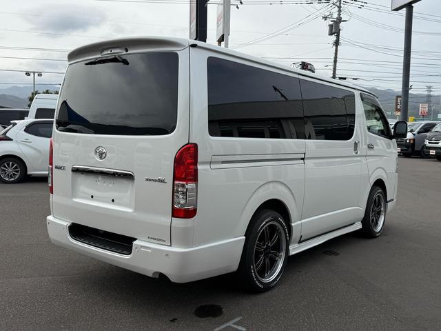 ハイエースバン スーパーGL ダークプライムII 4WD ワンオーナー 寒冷地仕様 パノラミックビューモニター デジタルインナーミラー 415COBRA CL-3フロントリップ CL-2サイドステップ CL-ステップリアバンパー バッドラッカー(6枚目)