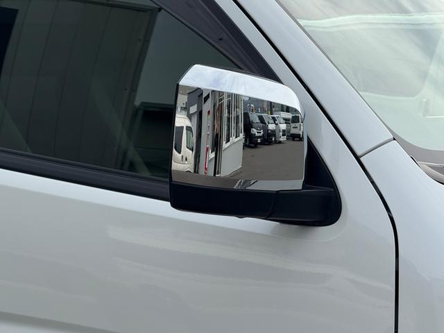 ハイエースバン スーパーGL ダークプライムII 4WD ワンオーナー 寒冷地仕様 パノラミックビューモニター デジタルインナーミラー 415COBRA CL-3フロントリップ CL-2サイドステップ CL-ステップリアバンパー バッドラッカー(17枚目)