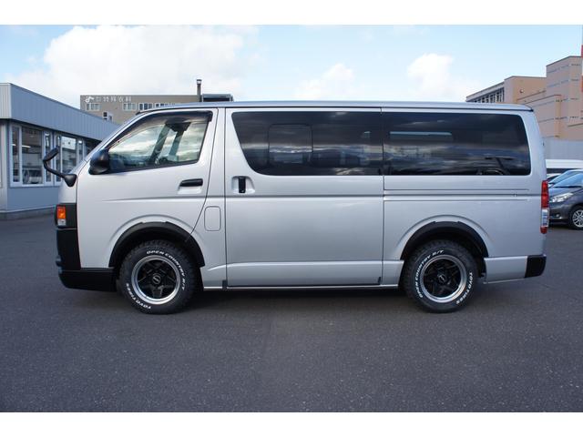 レジアスエースバン スーパーＧＬ　４ＷＤ　４１５ＣＯＢＲＡ丸目キット＆ＣＬ３フロントリップ＆ステージＩリアスポ　４１５ＳＡＦＡＲＩオーバーフェンダー　ＥＳＳＥＸステラ１６インチＡＷ　ＴＯＹＯオープンカントリーＲ／Ｔ　寒冷地仕様（5枚目）