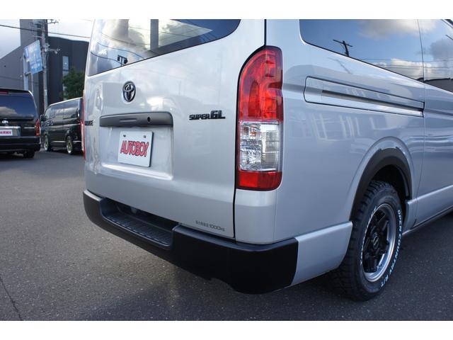 レジアスエースバン スーパーＧＬ　４ＷＤ　４１５ＣＯＢＲＡ丸目キット＆ＣＬ３フロントリップ＆ステージＩリアスポ　４１５ＳＡＦＡＲＩオーバーフェンダー　ＥＳＳＥＸステラ１６インチＡＷ　ＴＯＹＯオープンカントリーＲ／Ｔ　寒冷地仕様（15枚目）