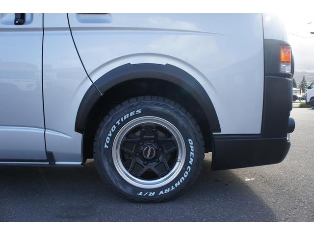 レジアスエースバン スーパーＧＬ　４ＷＤ　４１５ＣＯＢＲＡ丸目キット＆ＣＬ３フロントリップ＆ステージＩリアスポ　４１５ＳＡＦＡＲＩオーバーフェンダー　ＥＳＳＥＸステラ１６インチＡＷ　ＴＯＹＯオープンカントリーＲ／Ｔ　寒冷地仕様（18枚目）