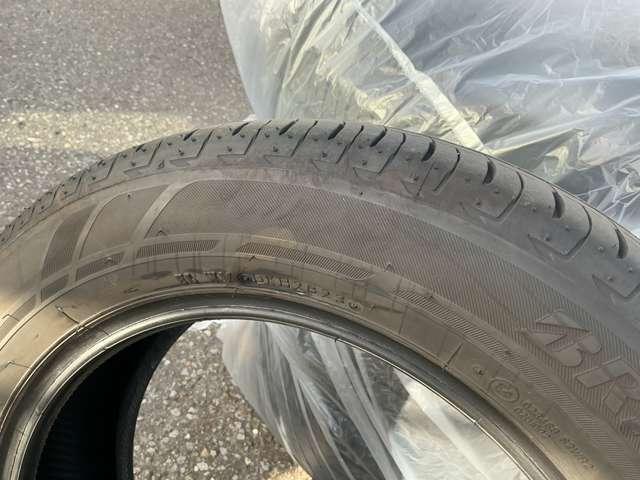 ノート １．２　ＡＵＴＥＣＨ　クロスオーバー　ＦＯＵＲ　４ＷＤ　日産コネクトナビ／プロパイロット／アラウン　エマージェンシーブレーキ　インテリキー　ＥＴＣ　アイドリングストップ　禁煙車　ＬＥＤヘッドライト　ＬＤＷ　レーダークルーズコントロール　盗難防止システム　アルミホイール　メモリーナビ　４ＷＤ（11枚目）