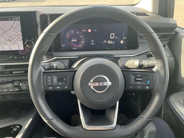 ノート １．２　ＡＵＴＥＣＨ　クロスオーバー　ＦＯＵＲ　４ＷＤ　日産コネクトナビ／プロパイロット／アラウン　エマージェンシーブレーキ　インテリキー　ＥＴＣ　アイドリングストップ　禁煙車　ＬＥＤヘッドライト　ＬＤＷ　レーダークルーズコントロール　盗難防止システム　アルミホイール　メモリーナビ　４ＷＤ（13枚目）