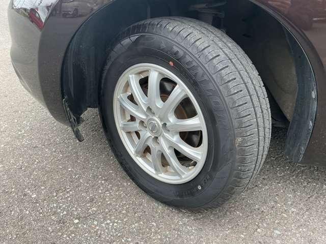 ノート １．２　Ｘ　ＦＯＵＲ　４ＷＤ　エマージェンシーブレーキ　横滑り防止装置　４ｗｄ　盗難防止装置　レーンアシスト　オートエアコン　スマートキー　ＡＢＳ　衝突軽減システム（9枚目）