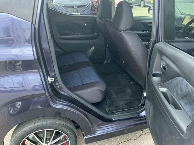 デイズ ６６０　ハイウェイスターＧターボ　プロパイロット　エディション　４ＷＤ　日産純正ナビ／アラウンドビューモニター／前　アラウンドビューＭ　禁煙車　ＬＥＤライト　盗難警報装置　ＥＴＣ付き　フルタイム４ＷＤ　ワンオーナー　レーダークルーズコントロール　カーテンエアバッグ　アイドリングストップ機能　Ｂカメラ　寒冷地仕様（11枚目）