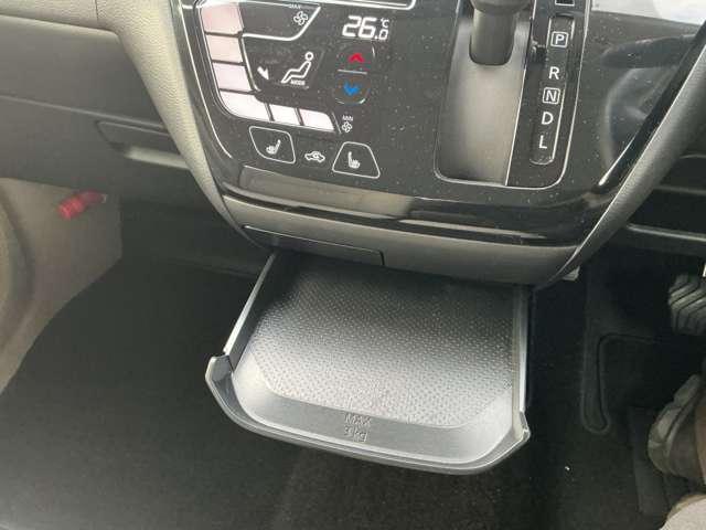 デイズ ６６０　Ｘ　４ＷＤ　純正エンジンスターター／エマージェンシー　ブレーキサポート　エアコン　インテリジェントキー　禁煙車　フルタイム４ＷＤ　１オーナー　エアバッグ　寒冷地仕様　キーフリー　バックカメラ　盗難防止装置　パワーステアリング　エコアイドリングストップ（16枚目）