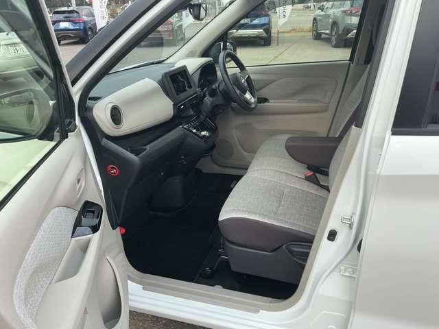 デイズ ６６０　Ｘ　４ＷＤ　純正エンジンスターター／エマージェンシー　ブレーキサポート　エアコン　インテリジェントキー　禁煙車　フルタイム４ＷＤ　１オーナー　エアバッグ　寒冷地仕様　キーフリー　バックカメラ　盗難防止装置　パワーステアリング　エコアイドリングストップ（20枚目）