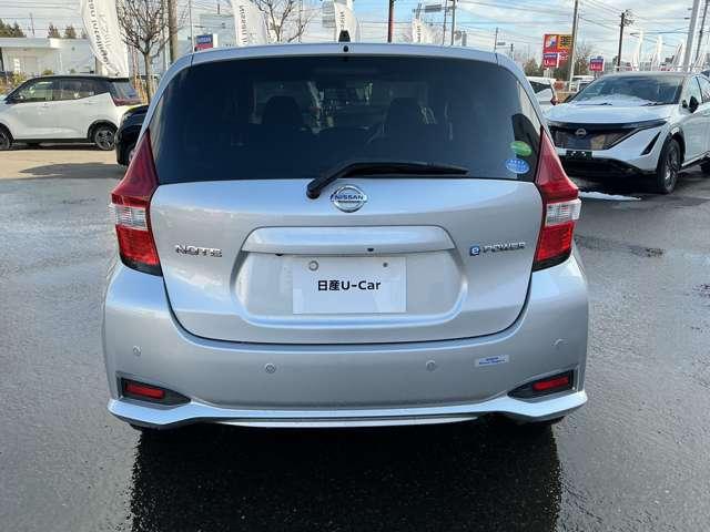 ノート １．２　ｅ－ＰＯＷＥＲ　Ｘ　ＦＯＵＲ　４ＷＤ　インテリジェントアラウンドビューモニター　１オーナー　アラウンドビューカメラ　車線逸脱防止　踏み間違え防止　切替４ＷＤ　寒冷地仕様車　パワーステアリング　禁煙車　ドライブレコーダー　スマートキー　ＡＢＳ　ＡＷ　アイドリングストップ　ナビＴＶ（14枚目）