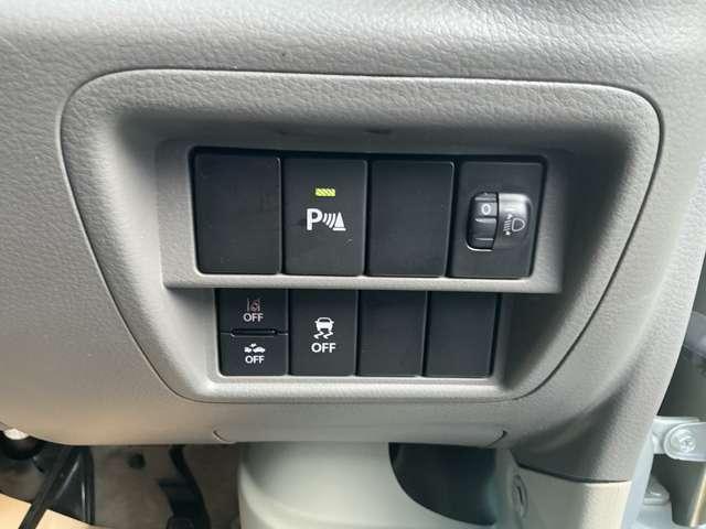 ＮＶ１００クリッパーバン ６６０　ＧＸターボ　ハイルーフ　４ＷＤ　エマージェンシーブレーキ／横滑り防止装置／　インテリジェントエマージェンシーブレーキ　車線逸脱防止　１オーナー　４ＷＤ　キーレス　フルオートエアコン　禁煙　ＰＳ　寒冷地仕様　ＡＢＳ　運転席エアバッグ　ダブルエアバッグ　パワーウィンドー（11枚目）