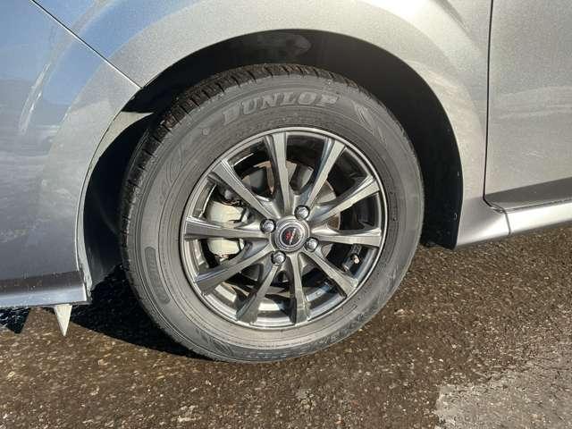 ノート １．２　Ｓ　ＦＯＵＲ　４ＷＤ　Ｅ－ＰＯＷＥＲ　Ｅ－４ＷＤ／アラウンドビューモニター／Ｌ　車線逸脱　ＬＥＤライト　サイドエアバック　誤発進抑制　禁煙　スマートキーシステム　盗難防止装置　ナビＴＶ　全方位カメラ　ワンオーナー　キーレスキー　メモリーナビ　ＥＴＣ車載器　４ＷＤ　寒冷地仕様（9枚目）