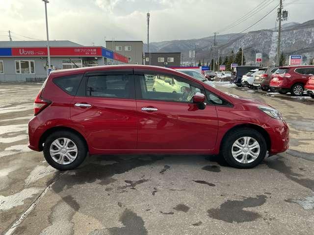 ノート １．２　Ｘ　ＦＯＵＲ　スマートセーフティエディション　４ＷＤ　エマージェンシーブレーキ　ＥＴＣ　切替４ＷＤ　メモリーナビ　衝突軽減ブレ－キ　インテリキー　ＬＥＤライト　車線逸脱警報　ＡＢＳ　バックカメラ　ワンオーナー　盗難防止システム　寒冷地仕様　ＥＴＣ　禁煙車　オートエアコン（19枚目）