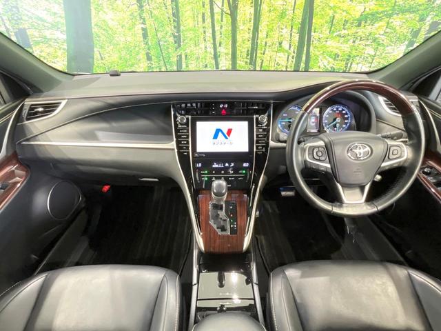 ハリアーハイブリッド プレミアム　アドバンスドパッケージ　４ＷＤ　純正８型ＳＤナビ　全周囲カメラ　ＪＢＬサウンド　プリクラッシュセーフティ　レーダークルーズ　電動リアゲート　ハーフレザーシート　パワーシート　コーナーセンサー　スマートキー　ＬＥＤヘッド（2枚目）
