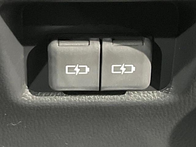 ＲＡＶ４ ハイブリッドアドベンチャー　オフロードパッケージＩＩ　４ＷＤ　登録済未使用車　バックカメラ　寒冷地仕様　プリクラッシュセーフティ　レーダークルーズ　レザーシート　前席シートエアコン　パワーシート　コーナーセンサー　スマートキー　ＬＥＤヘッド　ルーフレール（38枚目）