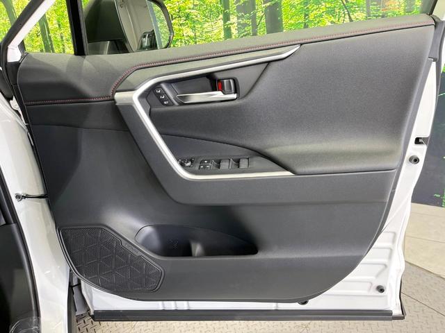 ＲＡＶ４ ハイブリッドアドベンチャー　オフロードパッケージＩＩ　４ＷＤ　登録済未使用車　バックカメラ　寒冷地仕様　プリクラッシュセーフティ　レーダークルーズ　レザーシート　前席シートエアコン　パワーシート　コーナーセンサー　スマートキー　ＬＥＤヘッド　ルーフレール（51枚目）